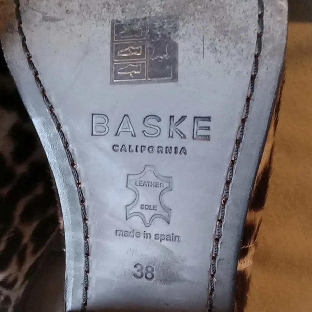 Women's Leopard Print Ankle Booties - Picture 6 of 8